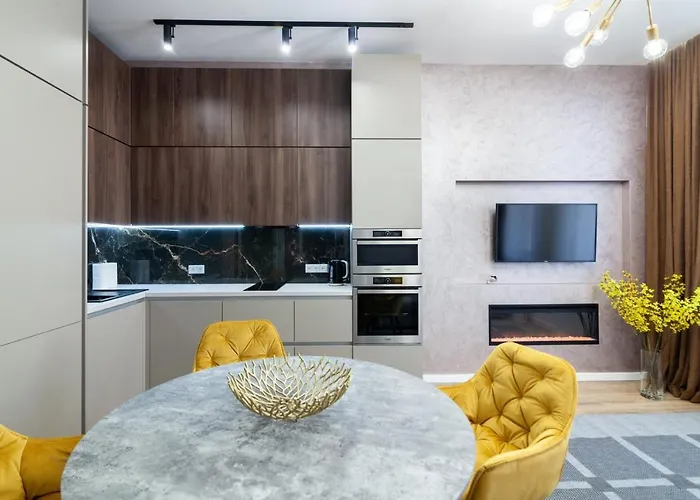 Avangard Park * Λβιβ