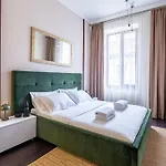 Avangard Park Apartament