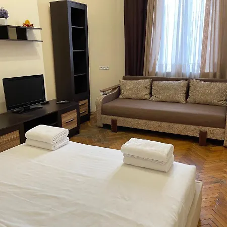 Avangard Park 公寓 利沃夫