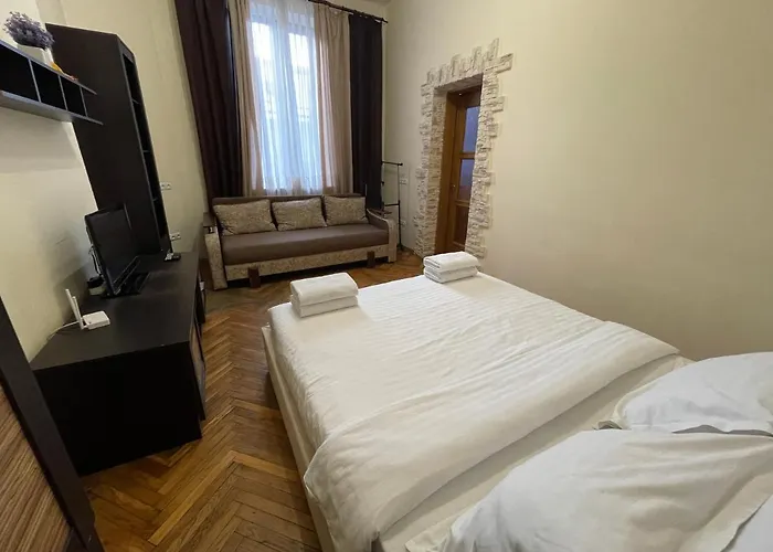 Avangard Park Apartmán *