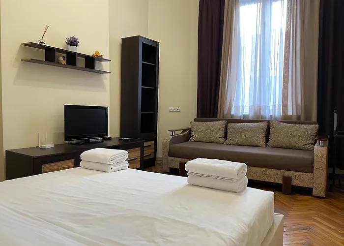 Avangard Park إلفيف